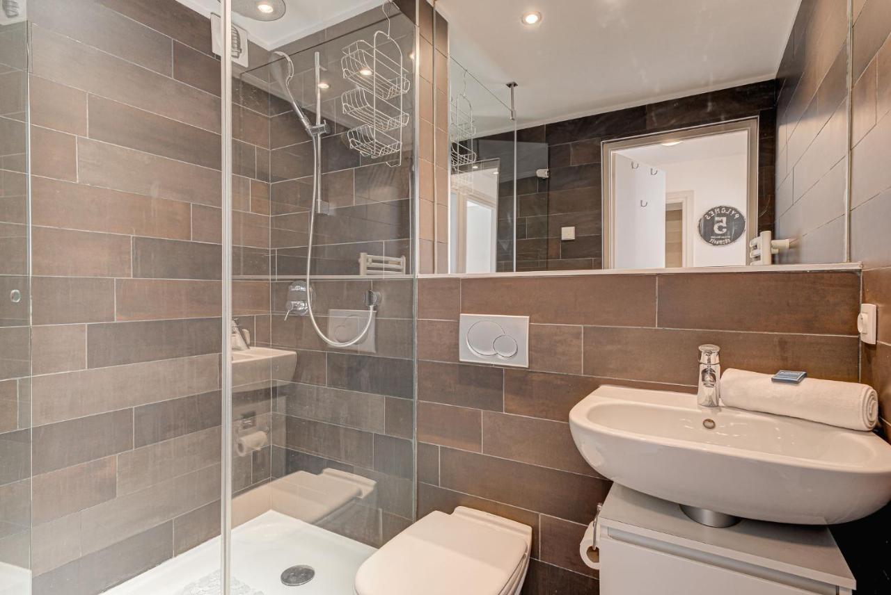 Apartment Cosmiques - Alpes Travel - Central Chamonix - Sleeps 4 Εξωτερικό φωτογραφία
