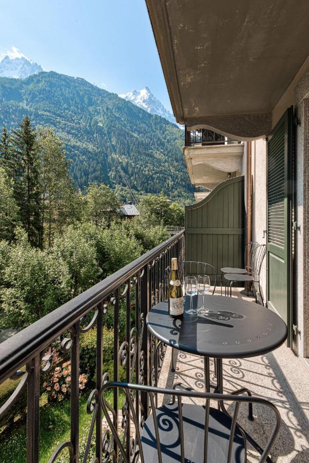Apartment Cosmiques - Alpes Travel - Central Chamonix - Sleeps 4 Εξωτερικό φωτογραφία
